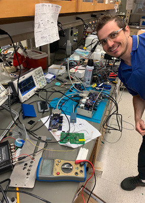 Cut-Open voltage-clamp using a model cell
