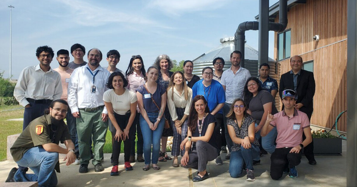UTSA College of Sciences Graduate Students Tour Local Early-Stage Cancer Diagnosis Firm bioAffinity Technologies