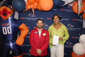 student receiving award
