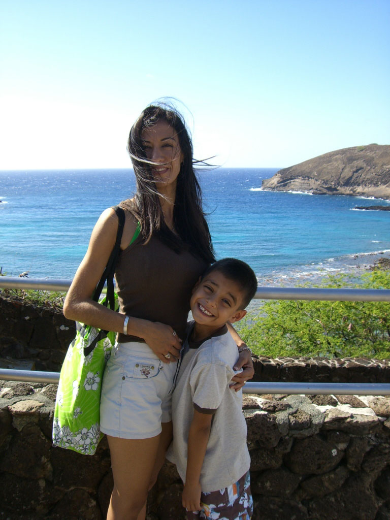 Erika and child in Hawaii