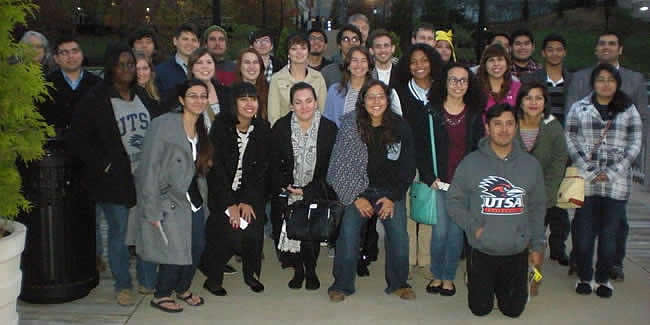 group picture of students at SACNAS